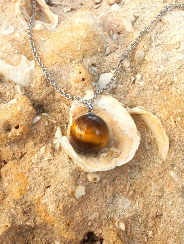 Tiger eye healing crystal necklace for protection strength and balance