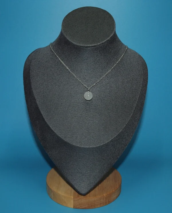 white quartz healing crystals necklace for clarity and energy